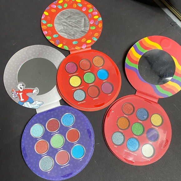 Bundle Eyeshadow Palettes - Picture 3 of 6